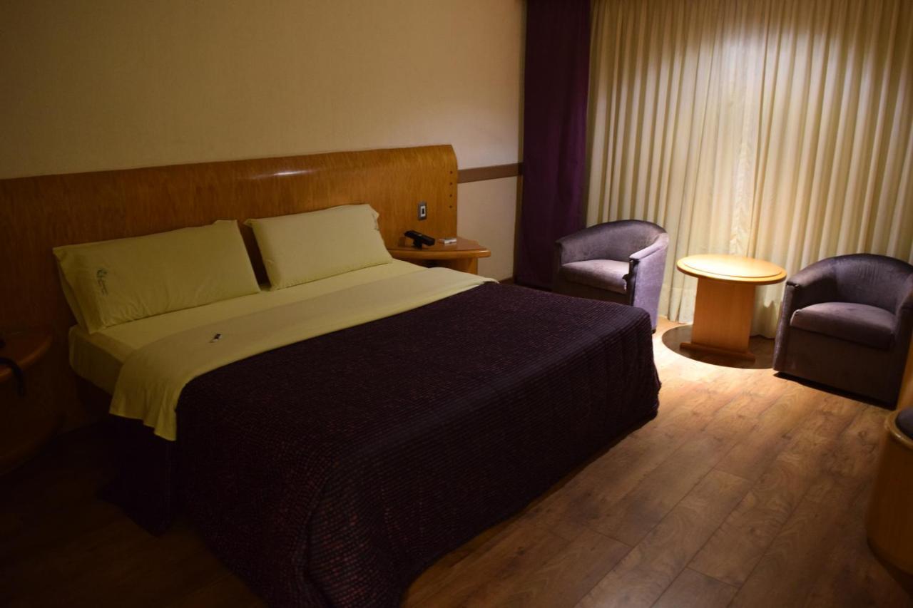 Hotel & Suites La Marquesa Toluca Exterior photo