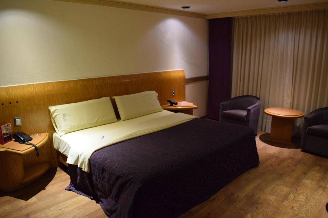 Hotel & Suites La Marquesa Toluca Exterior photo